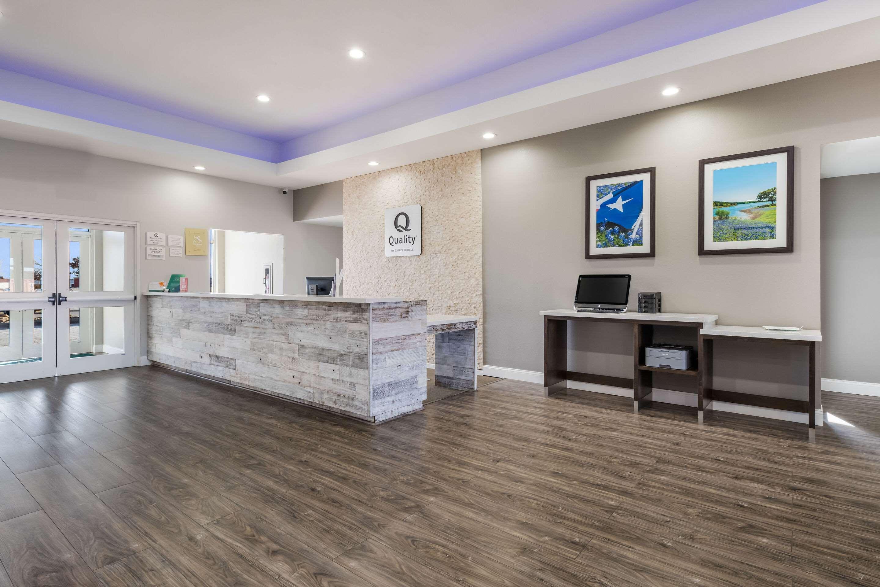 Quality Inn Сонора Екстериор снимка
